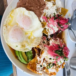 Chilaquiles Divorciados (Spicy)