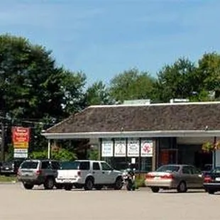 the outside of the restaurant