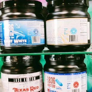 1 lb tubs of powder from 1836 Kratom