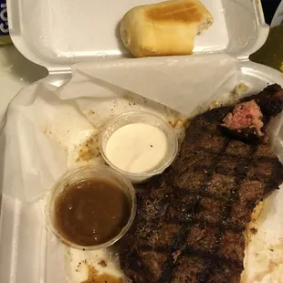 16 oz. Rib Eye with gravy and a very nice and mild horse radish sauce