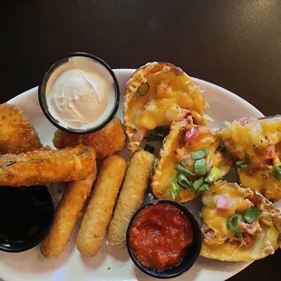 Potato skins, mozz sticks, jalapeños poppers