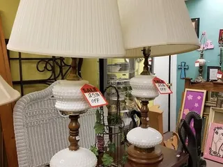 Shawnee Outreach Thrift Store