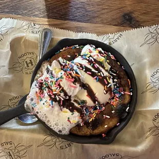 Yum Yum Chocolate Chip Skillet