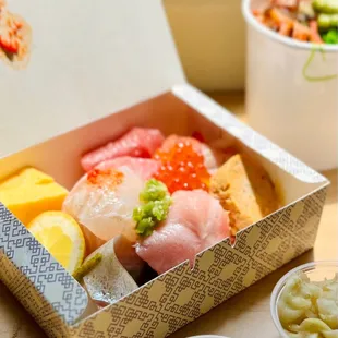 L. Omakase Chirashi
