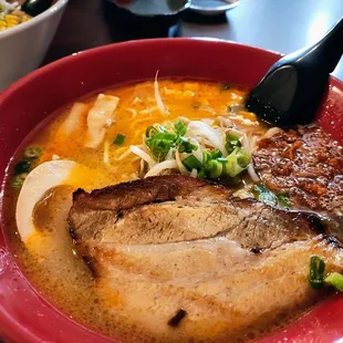 Haru&apos;s spicy tonkotsu