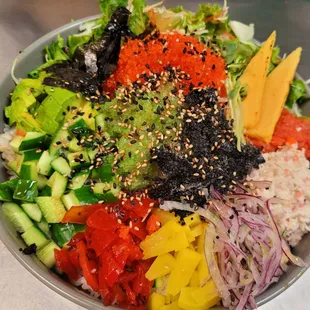 알밥(masago, tobiko salad bowl)