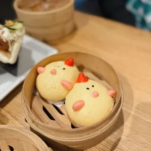 chicken character buns