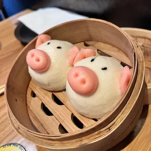 Pig bun