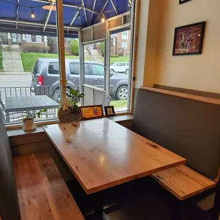 a view of the outside of the restaurant