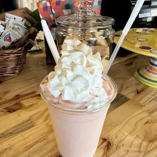 Incredible mango pineapple, coconut smoothie one of the best I have ever had this place is extremely healthy as well.