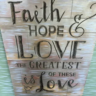 Cute faith and hope decor