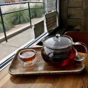 Gardens of Eden tea and daily paper are wonderful here between lunch and dinner.