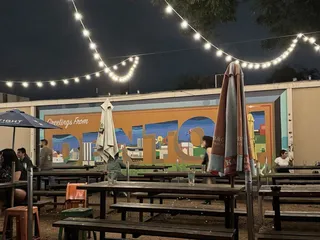 Oak St. Drafthouse