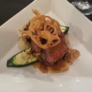 Steak with zucchini and potatoes