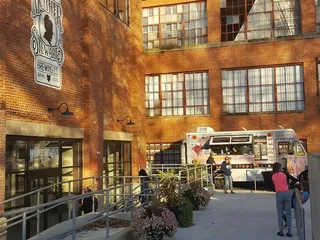 Hunger Paynes Food Truck