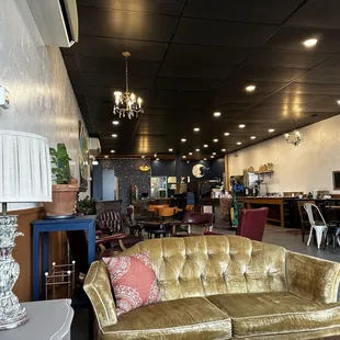 Cafe view from front