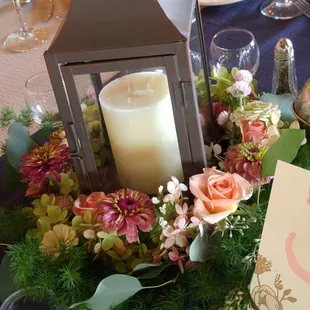 Candle table arrangement