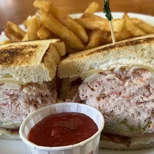 Deluxe crab sandwich delicious!