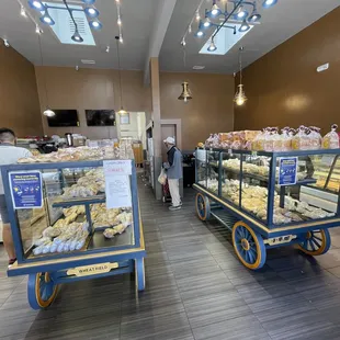 the bakery&apos;s interior