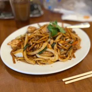 Fried Udon with with Seafood