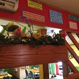 Various signs with words of wisdom? Ordered Mexican pizza had chips and salsa as appetizer. It was ok