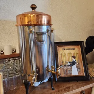 Org coffee and Havvy girl