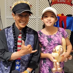 Entertaining a recent fan at St. Louis clubhouse.