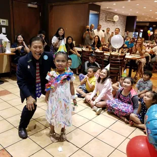 Not much room but I made work and it turned out to be a great entertaining show at Max at Manila's in Waipahu.