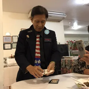 Tableside magic at Honorato's daughter's party.