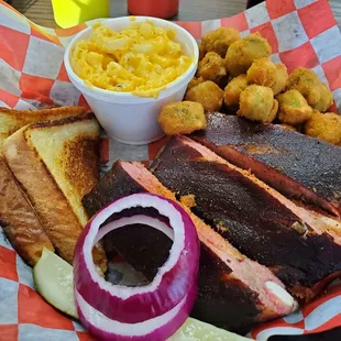 Rib lunch with okra and mac &amp; cheese