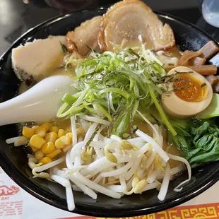 Quick Tonkotsu Shoyu Ramen