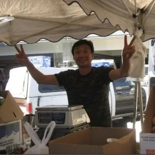 Ha&apos;s Apples at Cerritos farmers market