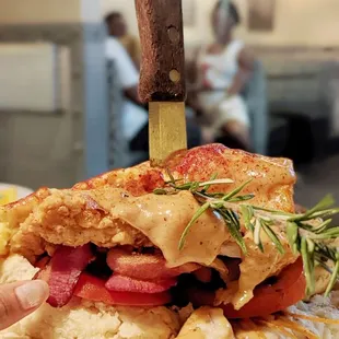 Fried Chicken Eggs Benedict