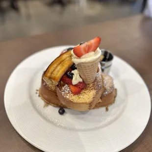 Banana split French toast !