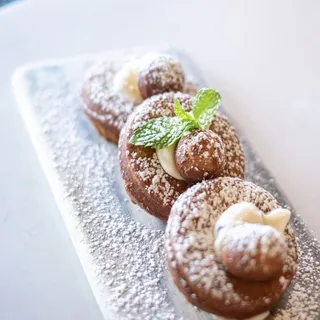 Cannoli Donuts