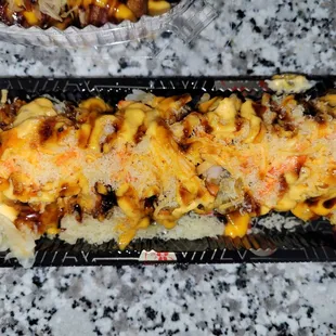a plate of macaroni and cheese