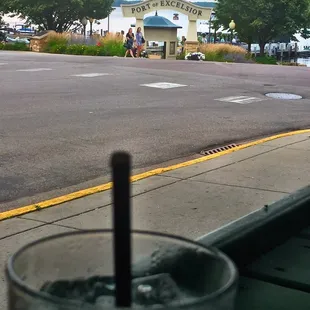 Drinks on the lake