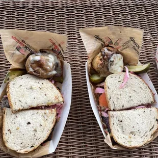 pastrami sandwich (3.5/5 stars)