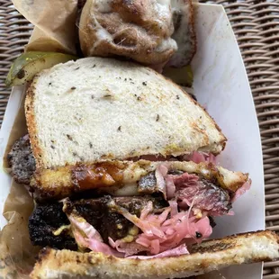 pastrami sandwich (3.5/5 stars)