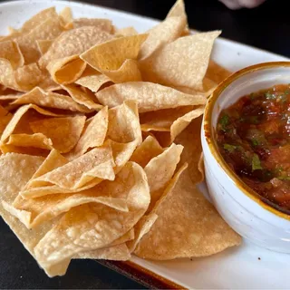 Chips and salsa