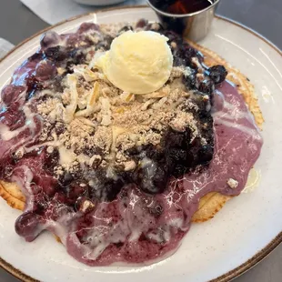 Blueberry streusel pancake
