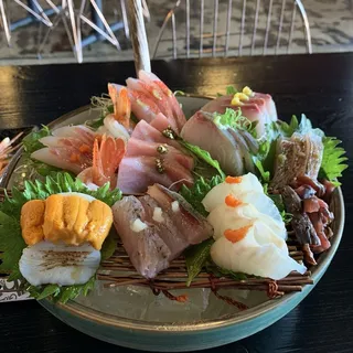 Supreme Sashimi Selections