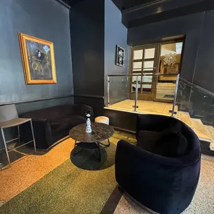 HAUNT lounge seating
