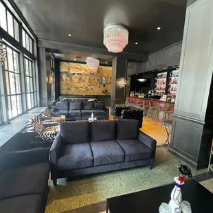 HAUNT lounge seating
