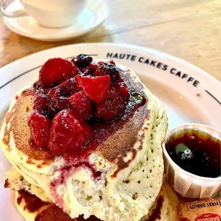 Orange Haute Cakes &amp; Oatmilk Latte