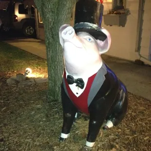 Cincinnati Pig in front of the store