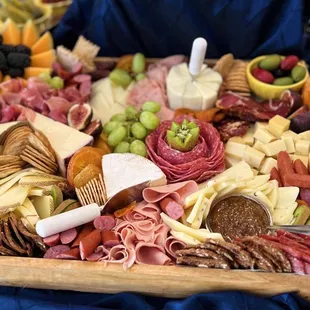 Deluxe Charcuterie Board