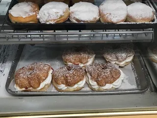 Maggie's Doughnuts