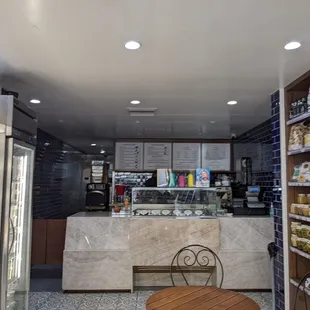 Unfortunately in our visit the gelato station was not up and running, next time..