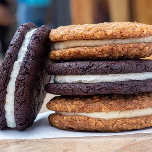 Chocolate and Oatmeal Cream Pies